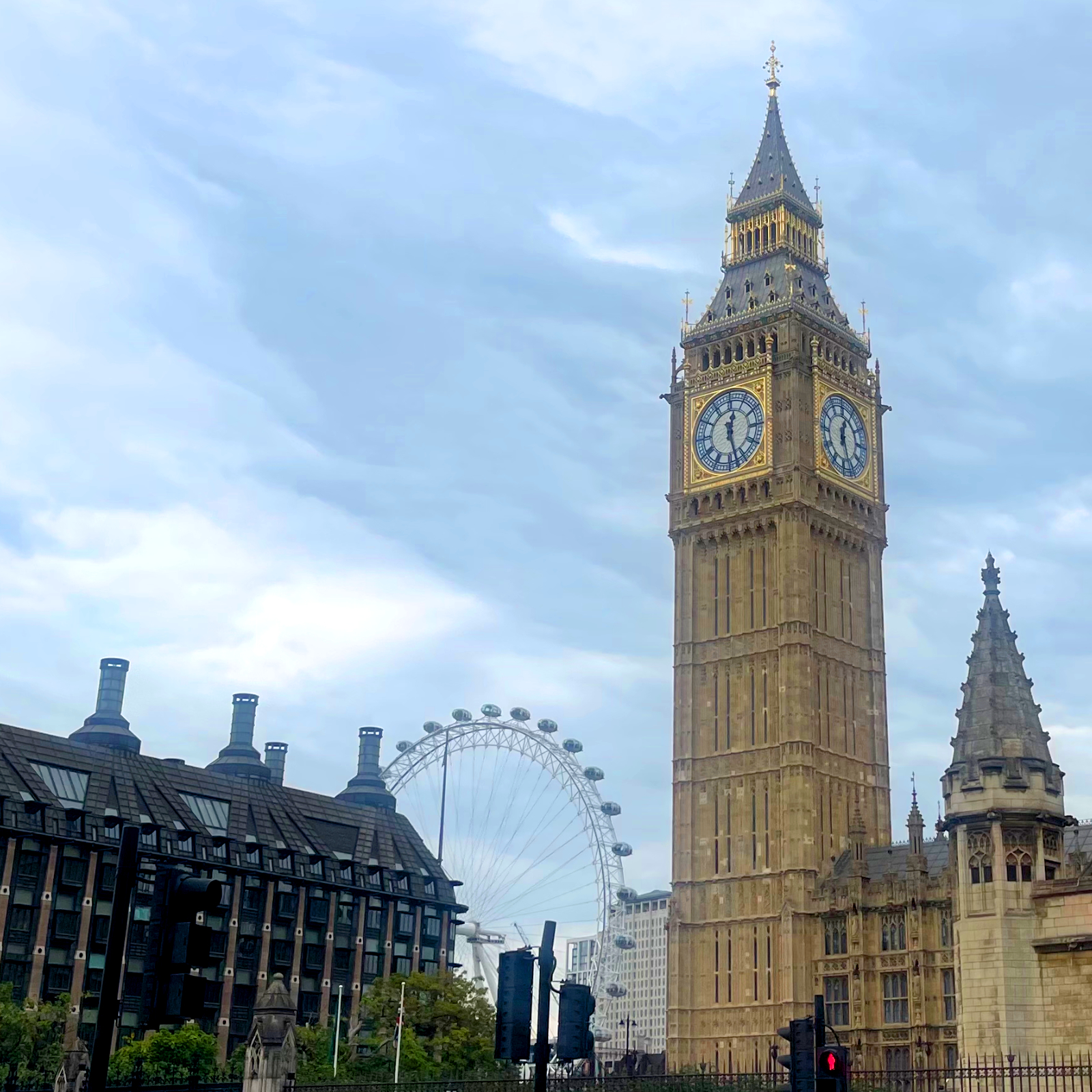 Elizabeth Tower and London Eye