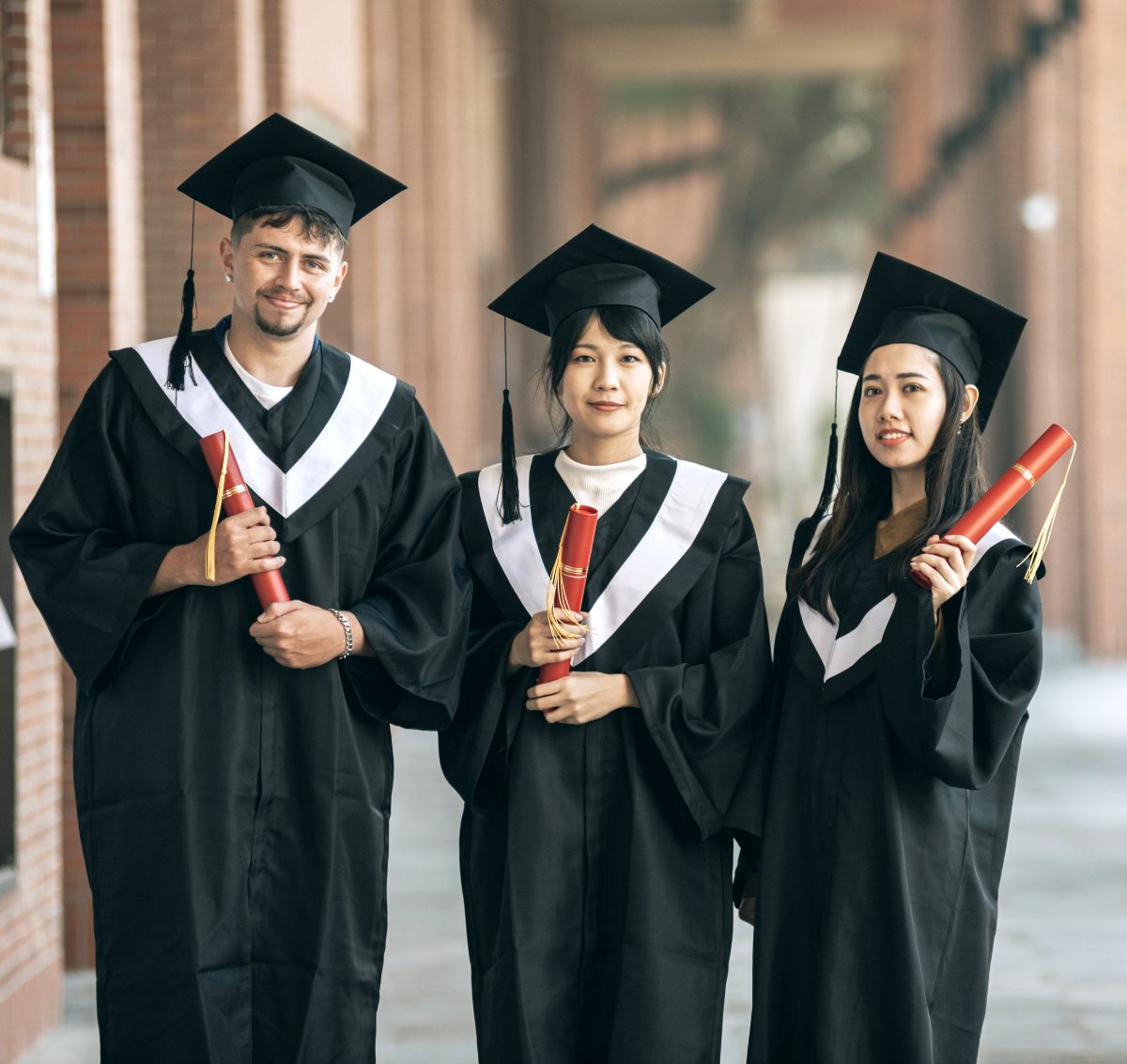 Benefits of Pre-University Programmes in the UK