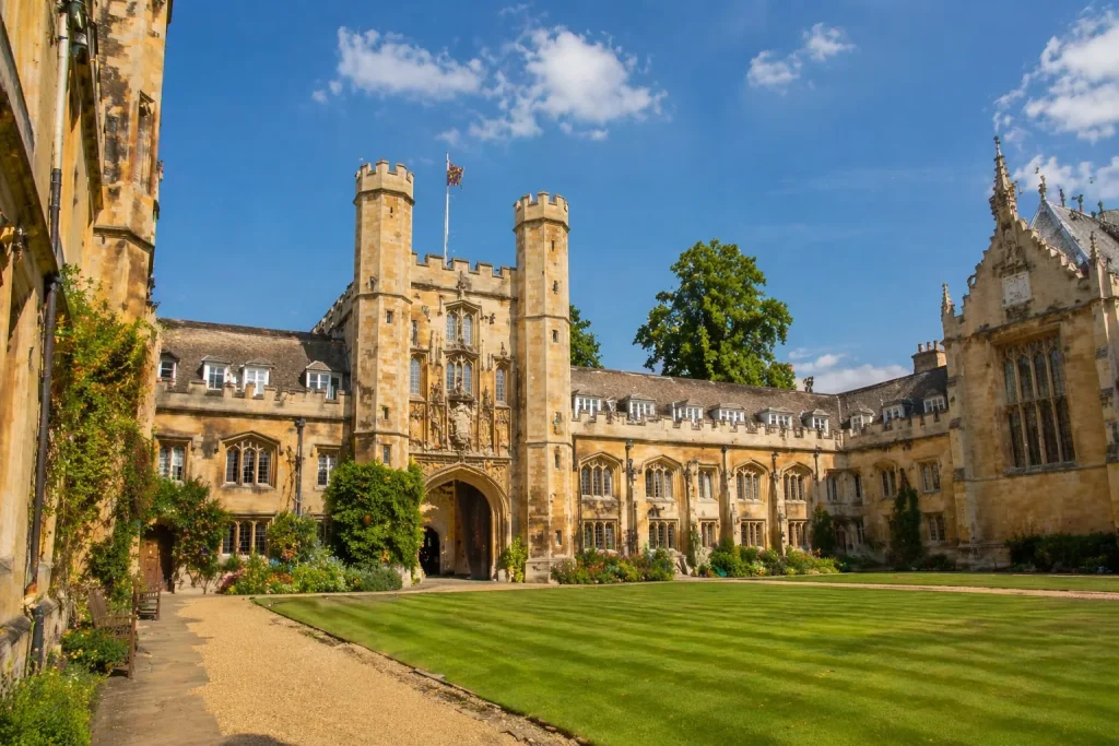 Cambridge summer schools compare 3